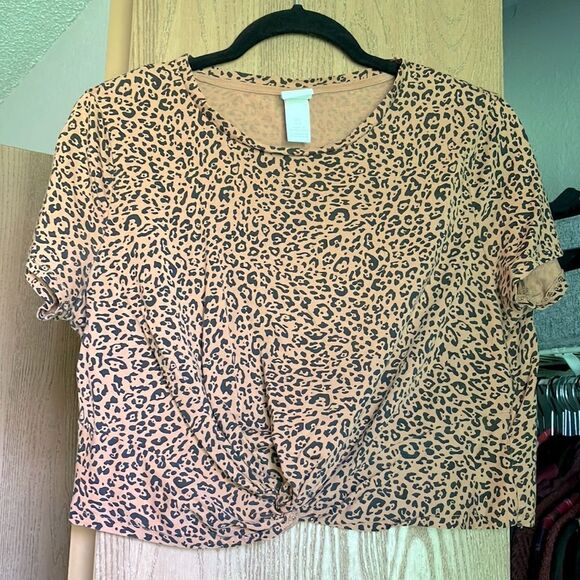 H&M Cheetah Print Crop Top Size Large - Picture 1 of 5
